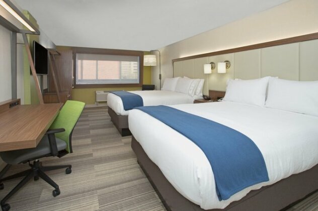 Holiday Inn Express & Suites Perryton - Photo2
