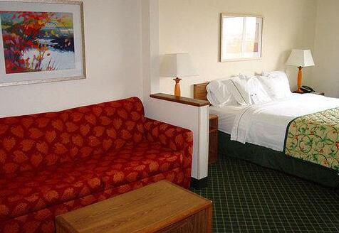 Fairfield Inn & Suites Peru - Photo4