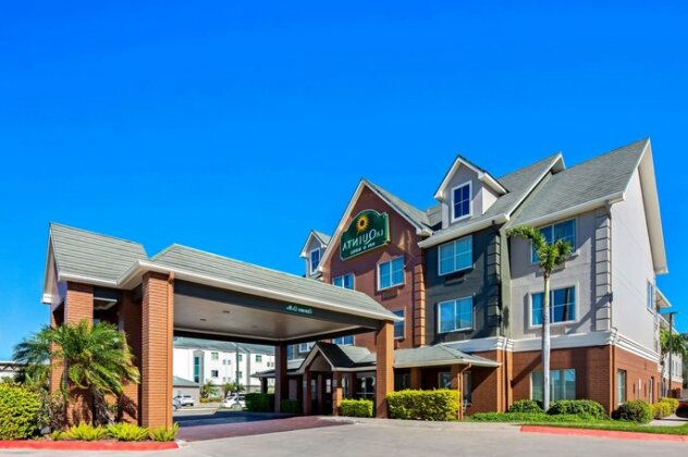La Quinta Inn & Suites Pharr North McAllen - Photo3