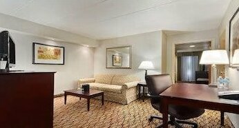 Comfort Inn & Suites Glen Mills - Philadelphia - Photo4