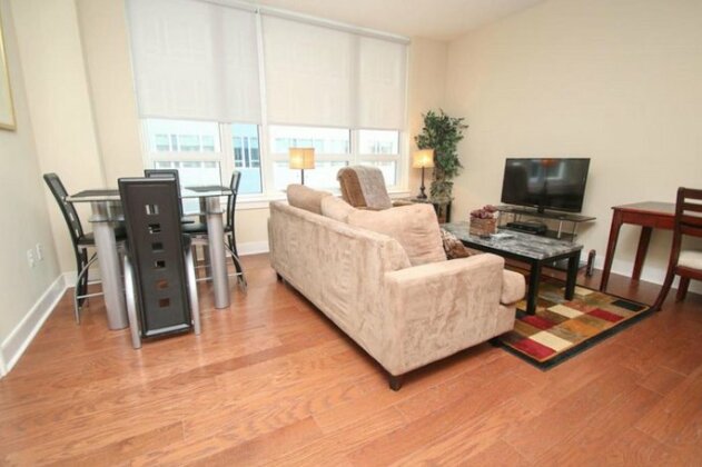 Contemporary 2 Bedroom By Rittenhouse - Photo2