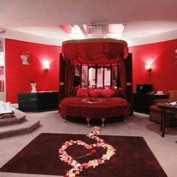 Inn of The Dove Romantic Luxury & Business Suites