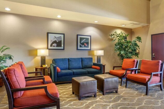 Comfort Suites Univ of Phoenix Stadium Area - Photo5