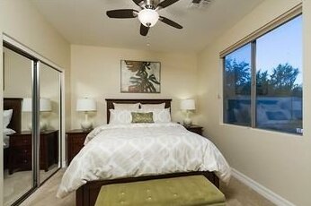 Dynamite By Signature Vacation Rentals - Photo3