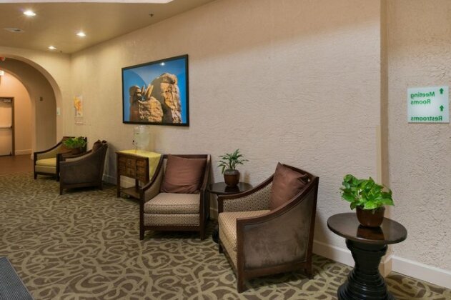 Holiday Inn Phoenix West - Photo5