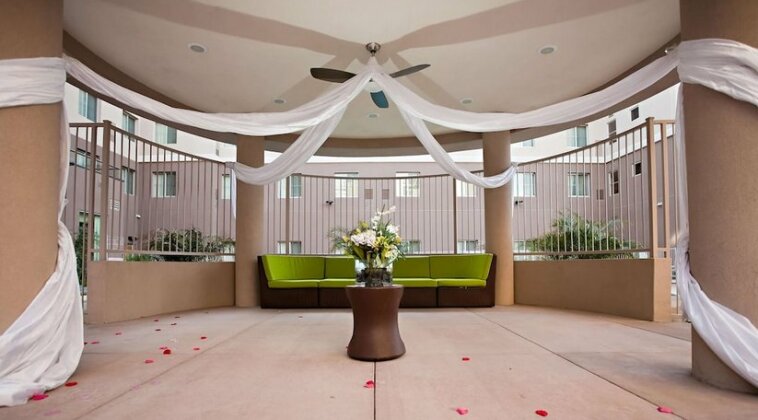 Homewood Suites by Hilton Phoenix Airport South - Photo2