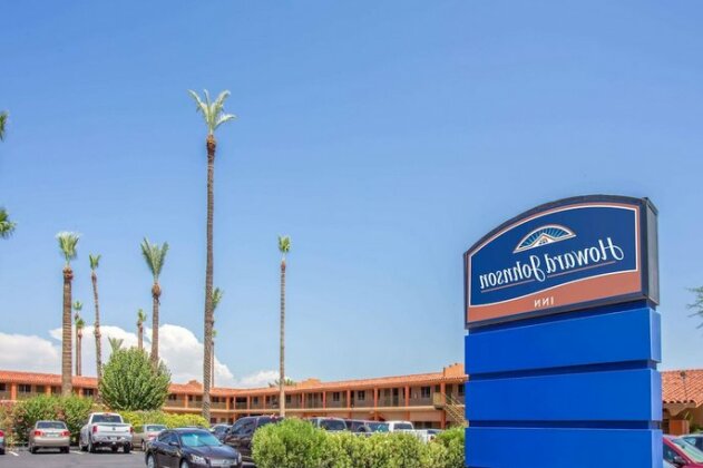 Howard Johnson by Wyndham Phoenix Airport Downtown Area Hotel