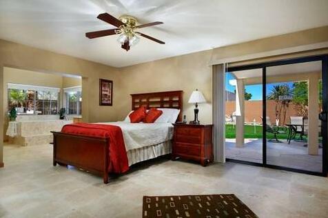 Private Vacation Homes - Scottsdale 2 - Photo5