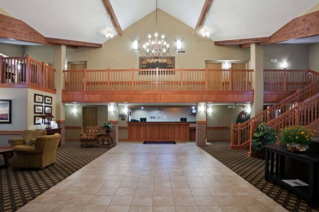 AmericInn by Wyndham Fort Pierre - Conference Center - Photo4