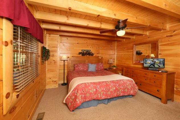 Blue Heaven Pigeon Forge - Photo5