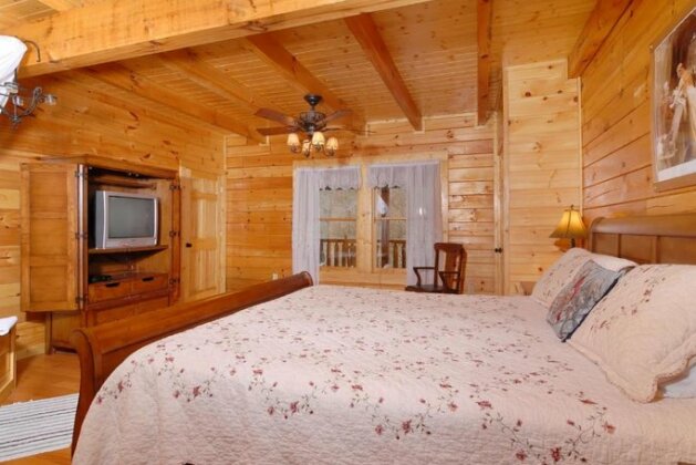 Camelot 266 - Two Bedroom Cabin - Photo3
