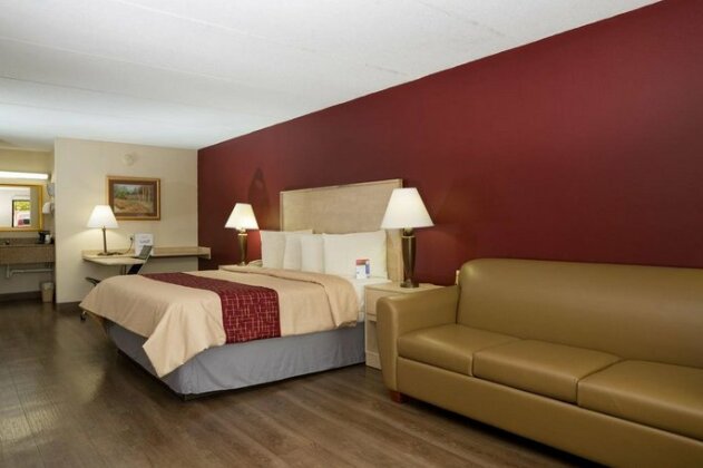Red Roof Inn & Suites Pigeon Forge - Parkway - Photo3