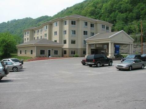 Holiday Inn Express and Suites Pikeville - Photo2