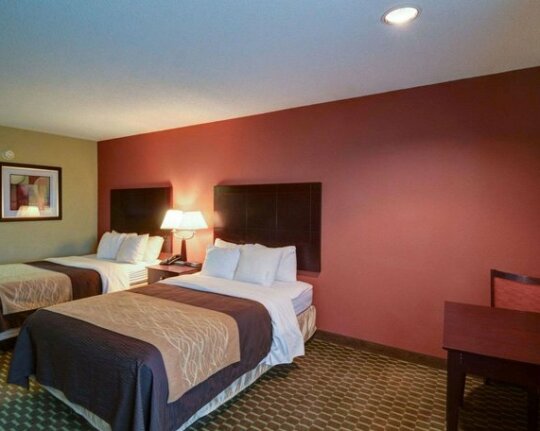 Quality Inn & Suites Pine Bluff - Photo5