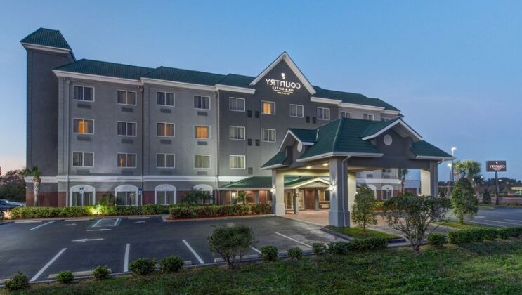 Country Inn & Suites by Radisson St Petersburg - Clearwater FL