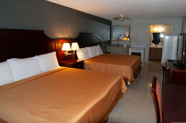 Express Inn and Suites Clearwater - Photo5