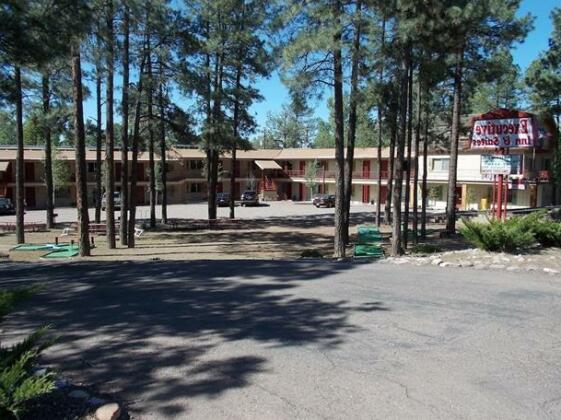 Antlers Inn Pinetop - Photo2