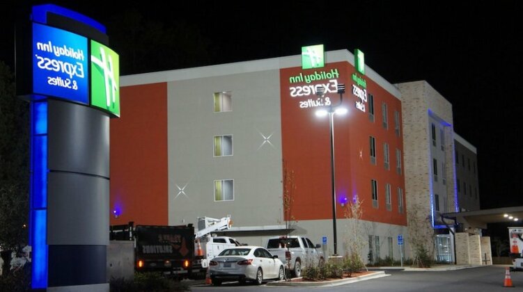 Holiday Inn Express Pineville-Alexandria Area - Photo2
