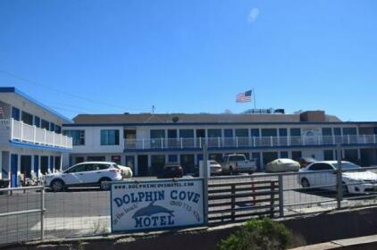 Dolphin Cove Motel