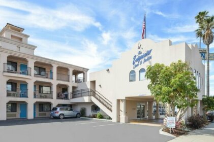 Edgewater Inn and Suites