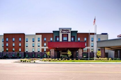 Hampton Inn & Suites/Pittsburg/Kansas Crossing