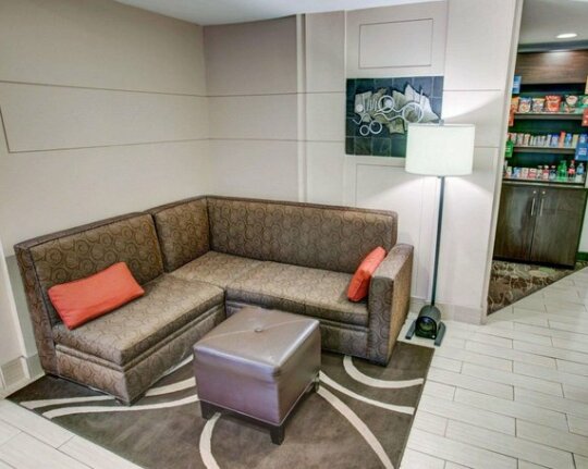 Comfort Suites Coraopolis - Photo3