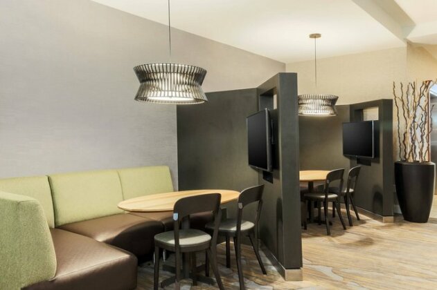 Courtyard by Marriott Pittsburgh Downtown - Photo2