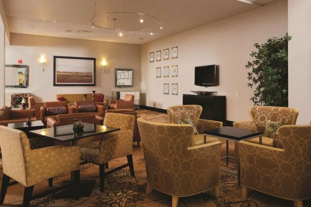 DoubleTree by Hilton Pittsburgh Monroeville Convention Center - Photo3