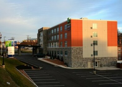 Holiday Inn Express & Suites - Pittsburgh - Monroeville