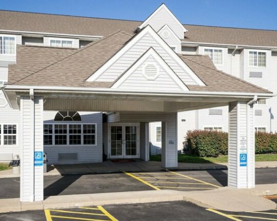 Microtel Inn & Suites by Wyndham Pittsburgh Airport