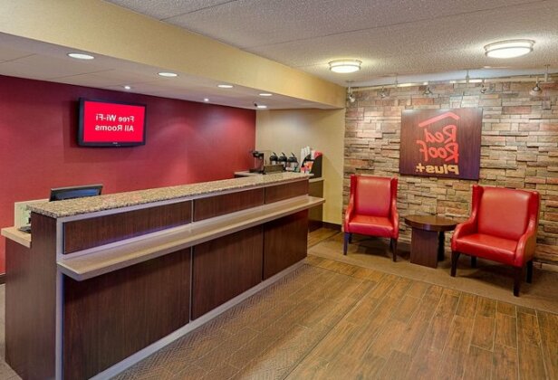 Red Roof Inn Plus+ Pittsburgh East - Monroeville - Photo3