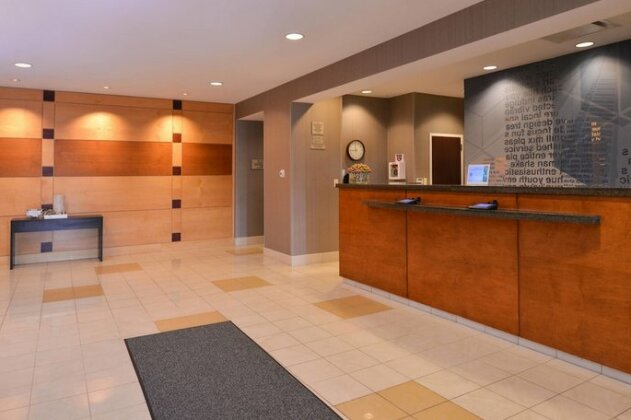 SpringHill Suites Pittsburgh Mills - Photo5
