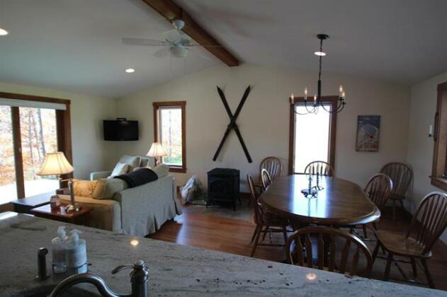 Pittsfield Chalet - Photo4
