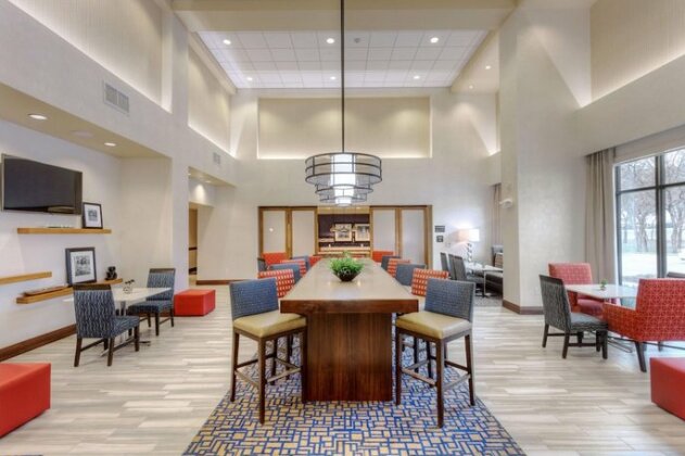 Hampton Inn & Suites Dallas/Plano-East - Photo2