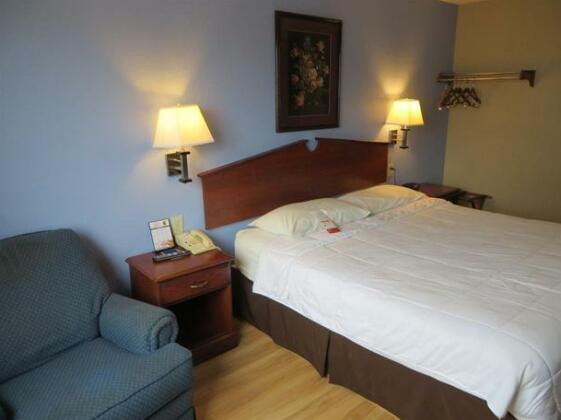 Super 8 by Wyndham Kenosha Pleasant Prairie - Photo2