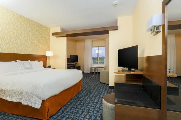 Fairfield Inn & Suites by Marriott Pleasanton - Photo4