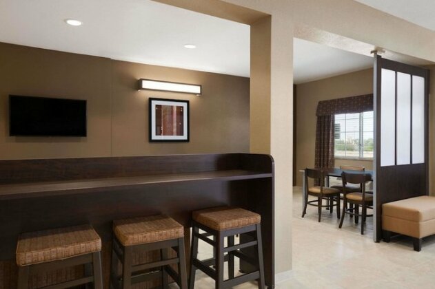 Microtel Inn & Suites Pleasanton - Photo3