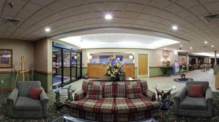 Holiday Inn Express - Plymouth NC - Photo5
