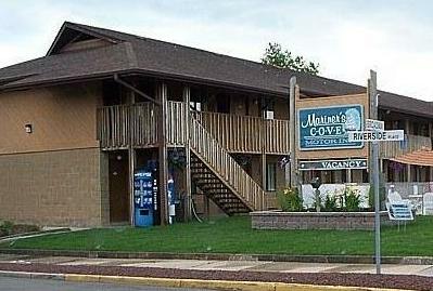 Mariner's Cove Motor Inn