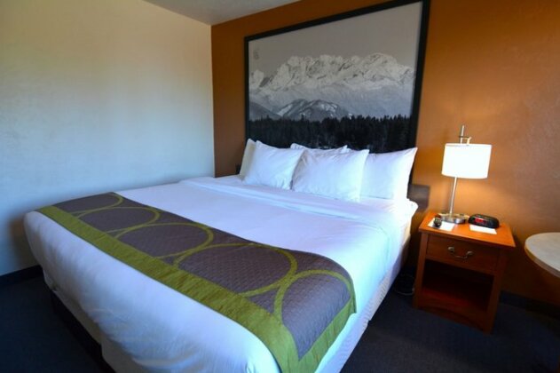 Super 8 by Wyndham Port Angeles at Olympic National Park - Photo4
