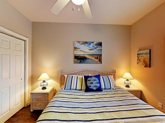 701ns Barefoot Getaway - Two Bedroom Townhome - Photo3
