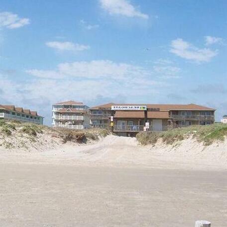 Beachgate CondoSuites & Motel