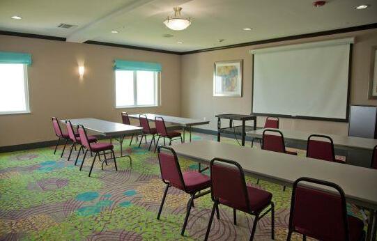 Holiday Inn Express Port Lavaca - Photo3
