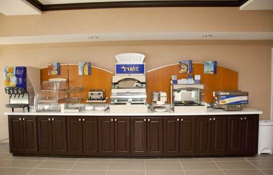 Holiday Inn Express Port Lavaca - Photo4
