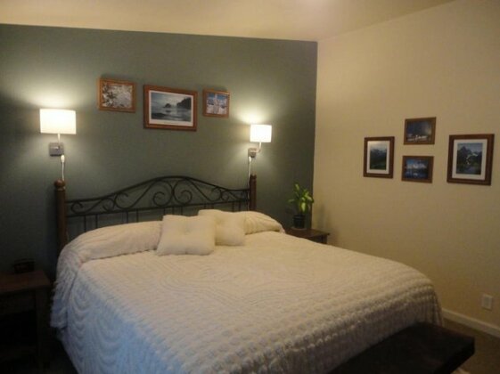 Amber Lights Bed and Breakfast - Photo2