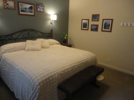 Amber Lights Bed and Breakfast - Photo3
