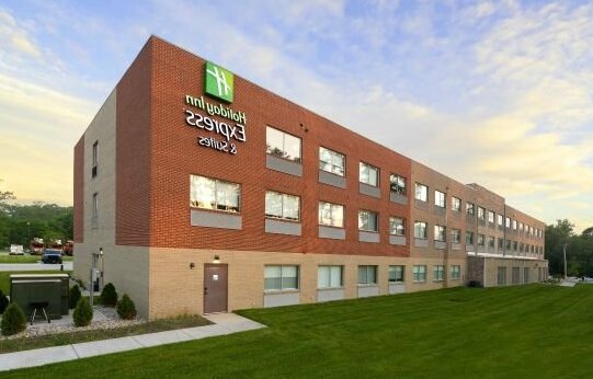 Holiday Inn Express & Suites - Portage