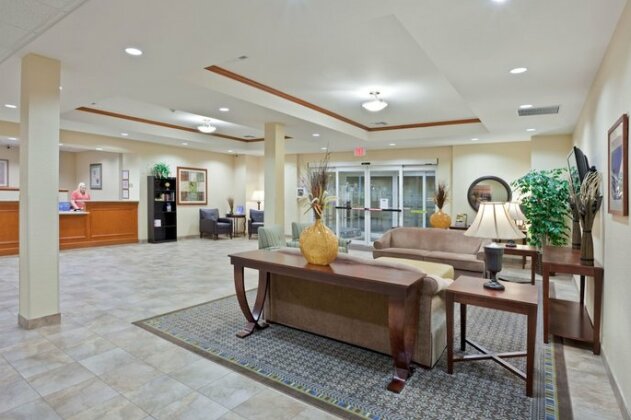 Candlewood Suites Portland Airport - Photo4