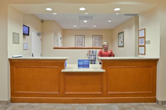 Candlewood Suites Portland Airport - Photo5