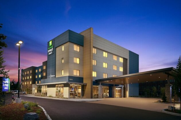 Holiday Inn Express & Suites - Portland Airport - Cascade Stn - Photo2